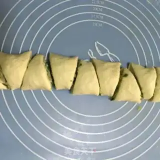 Make Onion rolls step 6