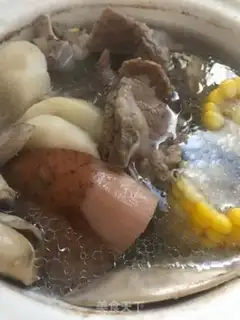 Make Liang ink fish bone soup step 5