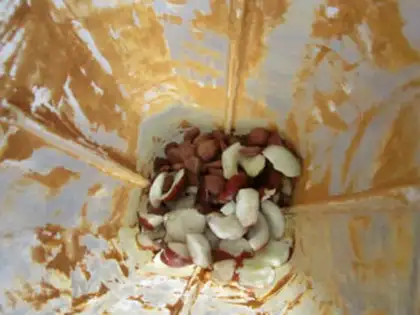 Make No baked almond cheese tower step 3
