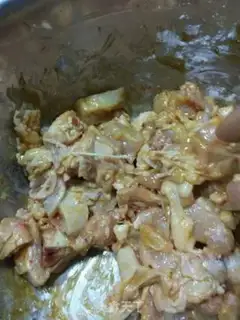 Make Favorite beans, squirm chicken step 3