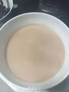 Make The smell of homemade milk tea step 4