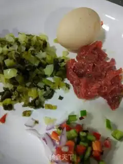 Make Sour beef fried rice step 1