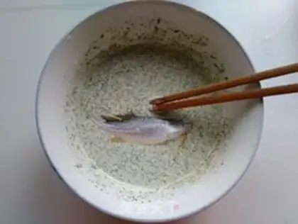 Make The mossy yellowfish step 2