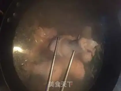 Make Orléans chicken leg step 1