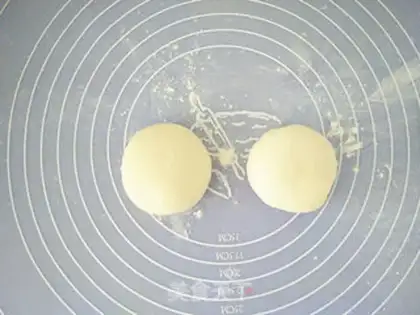 Make Egg-bread step 2