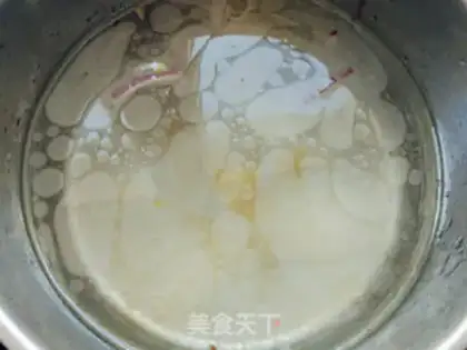 Make Cracker egg soup step 1