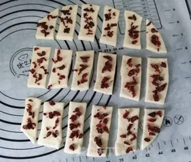 Make Cranberry yogurt step 8