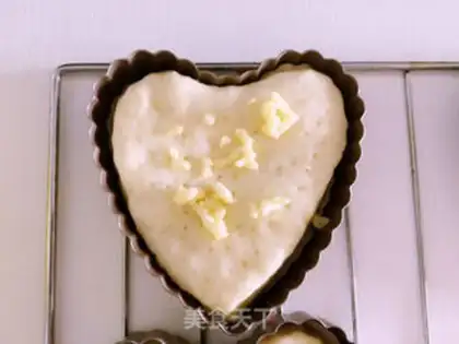 Make A heart-shaped omelet pizza step 8