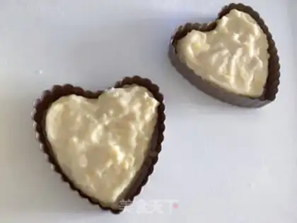 Make A heart-shaped omelet pizza step 9