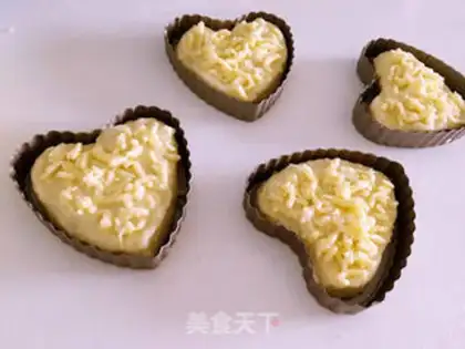Make A heart-shaped omelet pizza step 10