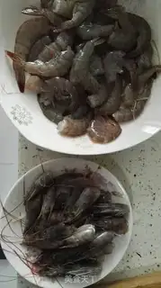 Make Shrimp radish soup step 2