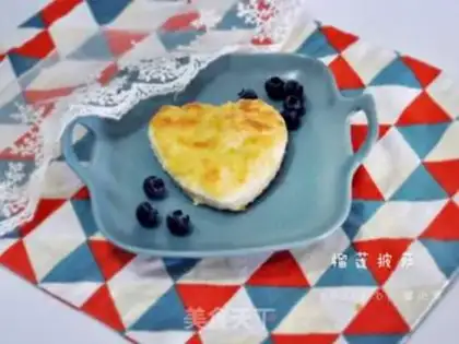 Make A heart-shaped omelet pizza step 12