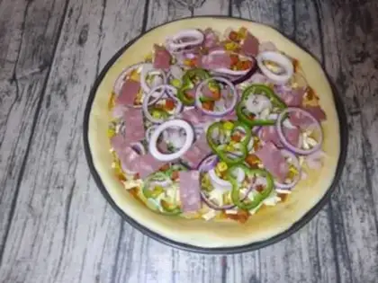 Make Seafood Big Pizza - Home Edition step 13