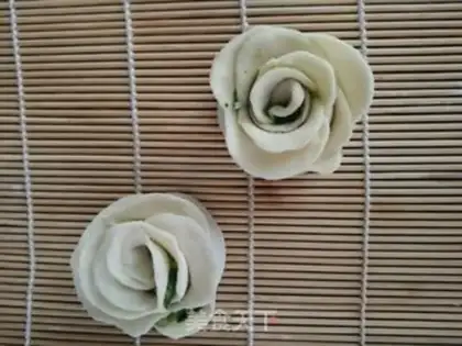Make Rose fried dumplings step 4