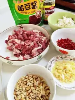Make Beef sauce noodles step 2