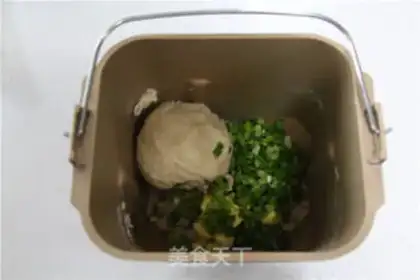 Make Onion cheese bread step 1