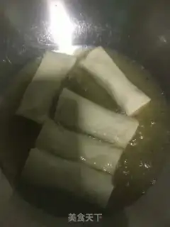 Make Three Spring Rolls step 12