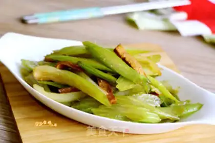 Make Dry celery step 9