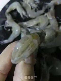 Make Garlic fan steamed shrimp step 1