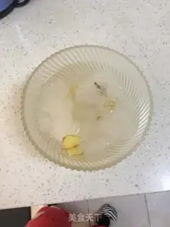 Make Pumpkin snow clams step 1
