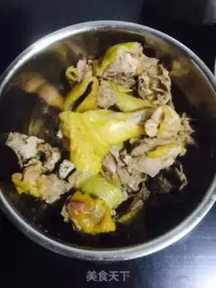 Make Winter winter cold food; stupid chicken potato stew step 1