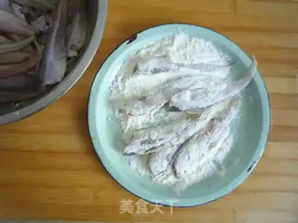 Make Dry-dry-fried knifefish step 4