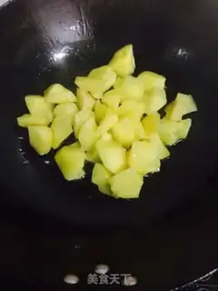 Make Winter winter cold food; stupid chicken potato stew step 3