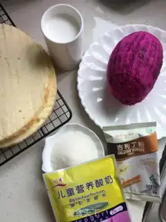 Make Yogurt-cracker mousse step 0