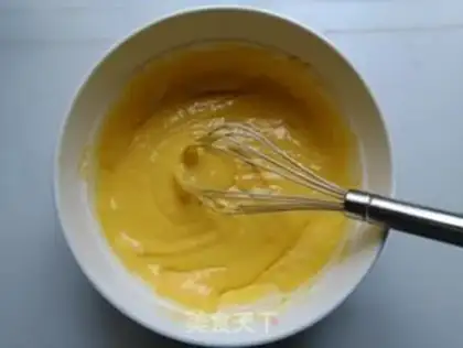 Make Strawberry cream rolls step 5