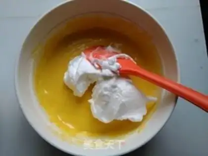 Make Strawberry cream rolls step 7