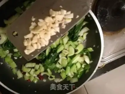 Make Garlic sauce step 8