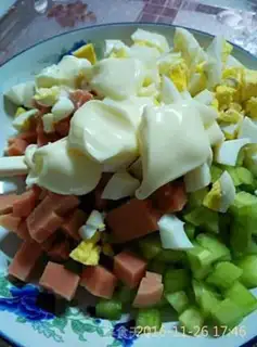 Make A simple sandwich step 3