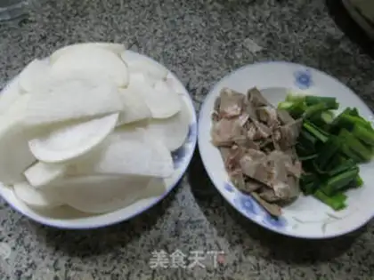 Make The lamb makes radish step 0