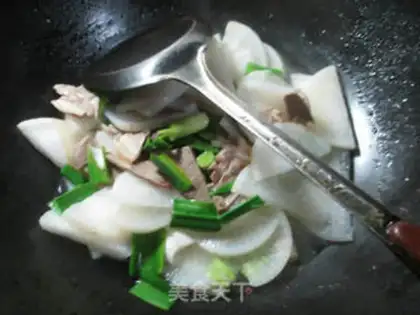 Make The lamb makes radish step 3
