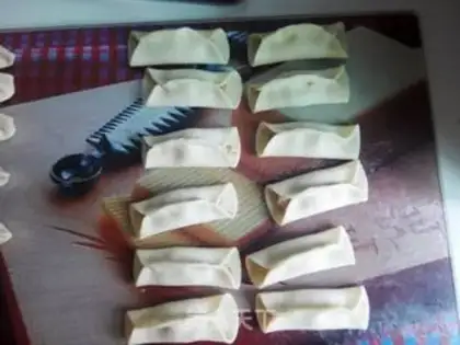 Make Horseshoes and meat pans step 4