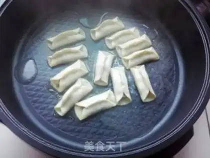 Make Horseshoes and meat pans step 6