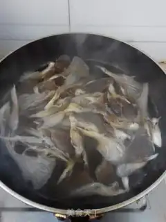 Make Dried mushrooms step 2