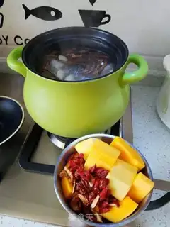 Make Five fingers of peach papaya chicken step 1