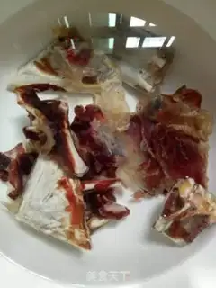 Make Crocodile-creas soup step 1