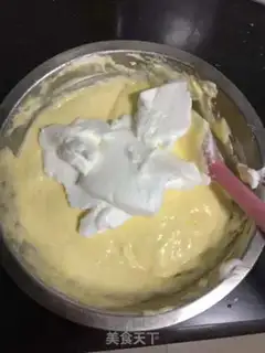 Make Eight inches of black sesame cake step 15