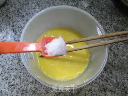 Make White mushroom eggs step 3