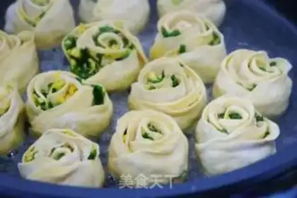 Make Hot rosy bun step 16