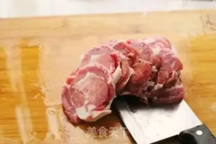 Make A lamb fan step 3