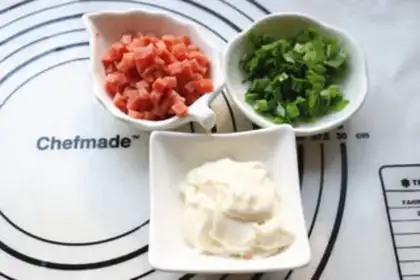 Make Sausage rose bread step 5
