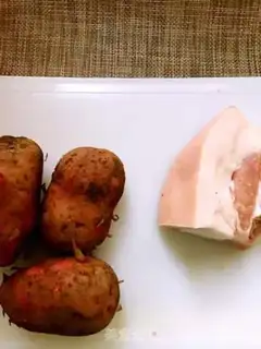 Make Potato red meat step 0