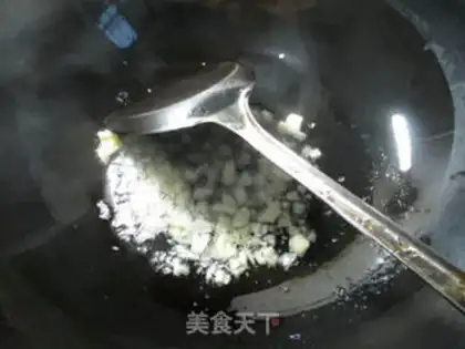 Make Spinach fried soybean sprouts step 2