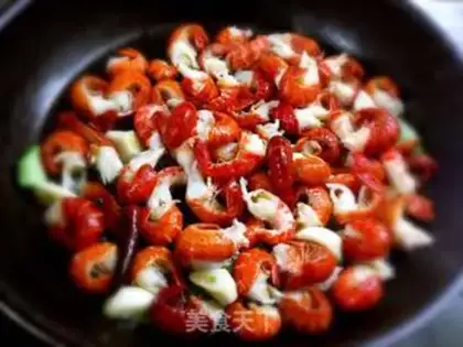 Make Spicy lobster step 2