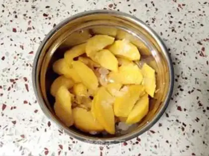 Make Peach can step 1