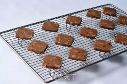 Make Caramel cocoa crackers step 11