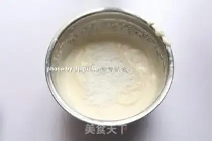 Make Spider Cupcake step 4